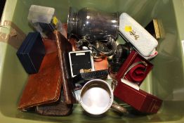 A BOX OF COLLECTABLES TO INCLUDE WRISTWATCHES, METALWARE ETC.