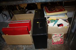 A LARGE QUANTITY OF VINTAGE 78'S 45'S LP RECORDS AND 7