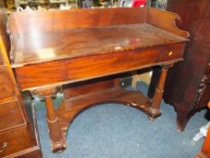 A 19TH CENTURY TRAY TOP WASHSTAND WITH TURNED FLUTED SUPPORTS UNITED BY AN UNDERTIER H-95 CM W-117