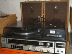 A SANYO TURNTABLE/CASSETTE PLAYER PLUS SPEAKERS - MODEL G2711-SUPER -2