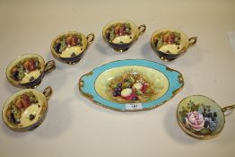 FIVE AYNSLEY COBALT BLUE TEACUPS WITH ORCHARD GOLD INTERIORS, TOGETHER WITH AN ORCHARD GOLD TRAY AND