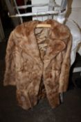 A LADIES VINTAGE FUR COAT
