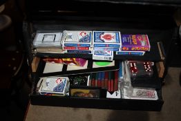 A MAGICIANS CARRY CASE AND CONTENTS