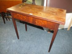 AN ANTIQUE MAHOGANY FOLD-OVER TEA TABLE W-88 CM