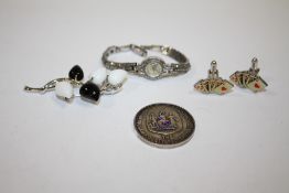 A BAG OF SILVER JEWELLERY AND COLLECTABLES TO INCLUDE A MARCASITE COCKTAIL WATCH, APPROX WEIGHT 65.