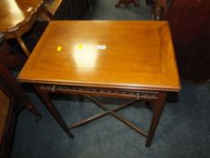 A SMALL MAHOGANY FOLD-OVER CARD TABLE WITH SINGLE DRAWER H-71 CM W-61 CM