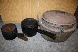 A WELBANK'S BOILERETTE TOGETHER WITH TWO CAST METAL COOKING PANS