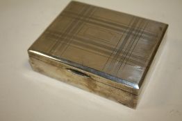 A ZEEWO SILVER CIGARETTE BOX