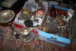 TWO TRAYS OF ASSORTED CERAMICS GLASS AND METALWARE TO INCLUDE ORIENTAL CERAMICS, LARGE GLASS JUG,