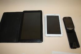 A FUSION 5 TABLET TOGETHER WITH A SAMSUNG GALAXY TAB 3 AND A SAMSUNG PHONE H/C