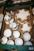 A TRAY OF ROYAL ALBERT OLD COUNTRY ROSES CHINA TO INCLUDE A TEAPOT, CUPS AND SAUCERS ETC.