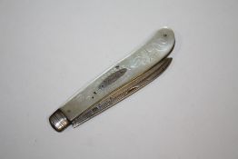 A LARGE HALLMARKED SILVER AND MOTHER OF PEARL FRUIT KNIFE