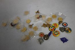 A COLLECTION OF VINTAGE BADGES, to include club types for 