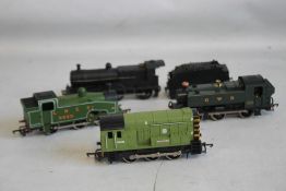 LIMA STEAM LOCOMOTIVE AND TENDER BOX INNER MISSING AND INCORRECT BOX, plus three LIMA Tank Units