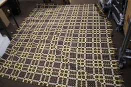 A VINTAGE WELSH WOOL BLANKET, WITH 
