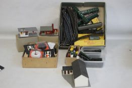 AN UNBOXED TT GAUGE STEAM LOCOMOTIVE AND TENDER 4-6-0 'WINDSOR CASTLE', four boxed and four