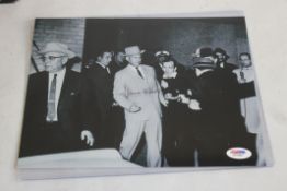 JAMES LEAVELLE SIGNED PHOTOGRAPH, with Certificate of Authenticity from PSA/DNA. James Leavelle