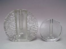 A TEXTURED GLASS 'WHEEL' SOLIFLEUR STEM VASE BY WALTHER GLASS, H 14 cm, together with a similar
