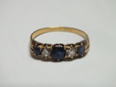AN 18CT SAPPHIRE AND DIAMOND RING, approx weight 3.8g, ring size U