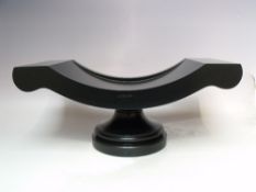 DAVID LINLEY OF LONDON - AN EBONY NEO CLASSICAL REGENCY STYLE FRUIT BOWL, W 43 cm. S/D
