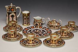 A SELECTION OF ROYAL CROWN DERBY IMARI 1128 TEAWARE ETC, with several pieces circa 1926, 22 pieces