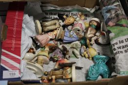 A TRAY OF ASSORTED CERAMIC FIGURES TO INCLUDE BESWICK, GOEBEL AND ROYAL DOULTON EXAMPLES, A/F