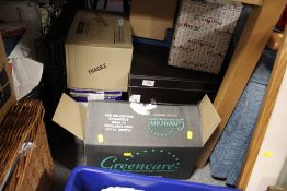 A LARGE QUANTITY OF 8MM AND OTHER FILM REELS