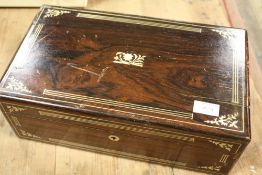 A MOTHER OF PEARL INLAID LIDDED BOX WITH BAIZE LINED INTERIOR