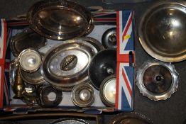 TWO TRAYS OF SILVER PLATED METALWARE ETC TO INCLUDE SERVING TRAYS