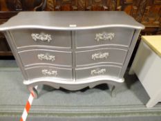 A MODERN SILVER SHAPED SIX DRAWER CHEST H-74 W-90 CM