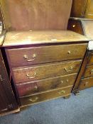 AN ANTIQUE OAK FOUR DRAWER CHEST OF DRAWERS H-86 W-70 CM