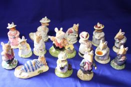 A COLLECTION OF BOXED AND UNBOXED ROYAL DOULTON BRAMBLY HEDGE FIGURES TO INCLUDE 'LORD WOOD