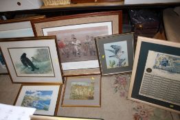 A COLLECTION OF PRINTS TO INCLUDE A SIGNED LIMITED EDITION BLACK LABRADOR PRINT, THREE GILT FRAMED