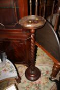 AN OAK BARLEYTWIST TORCHERE STAND S/D H- 108 CM
