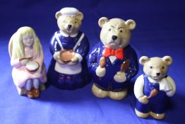 A SET OF FOUR WADE GOLDILOCKS AND THREE BEARS FIGURES