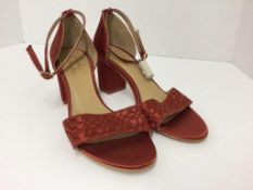 LATELIER DE CHARLOTTE - a pair of ladies salmon pink heeled shoes, size 38NB: Security tag still