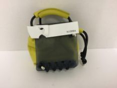 SCOTRIA - a yellow handbag