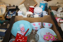 TWO TRAYS OF CERAMICS AND SUNDRIES (TRAYS NOT INCLUDED)