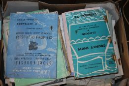 A BOX OF BOOKLETS TO INCLUDE STAFFORD COUNTY SHOW 1960S AND OTHER AGRICULTURAL SHOWS, BADMINTON