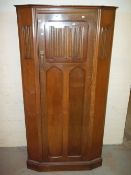 AN OAK WARDROBE