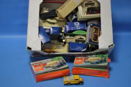 A QUANTITY OF BOXED AND LOOSE VEHICLES