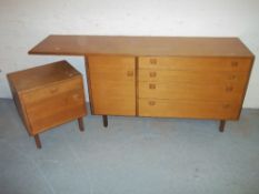 A RETRO TEAK SIDEBOARD DRESSER UNIT