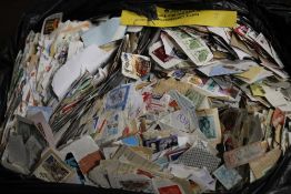 A QUANTITY OF KILOWARE STAMPS