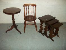 A VICTORIAN SINGLE PEDESTAL TABLE, AN ANTIQUE NEST OF THREE TABLES AND AN ANTIQUE CHAIR (3)