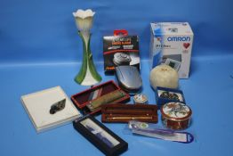 COLLECTABLES TO INCLUDE A HARMONICA, PENS, ORIENTAL STYLE LIDDED POT WITH NO MARKS, ETC.