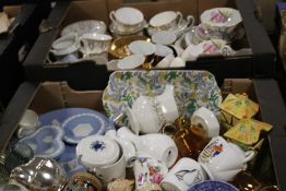 TWO TRAYS OF CERAMICS TO INCLUDE WEDGWOOD, AYNSLEY ETC. (TRAYS NOT INCLUDED)