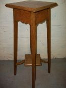 A SOLID OAK ANTIQUE PLANT / JARDINIERE STAND