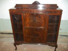 A MAHOGANY BOOK SHELF DISPLAY CABINET / WRITING BUREAU WITH QUEEN ANNE LEGS