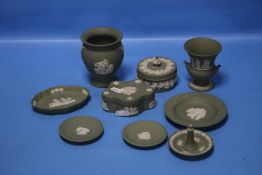 A SMALL COLLECTION OF WEDGWOOD JASPERWARE