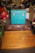 A VINTAGE SUITCASE, A WOODEN TRAY AND A RECORD CASE